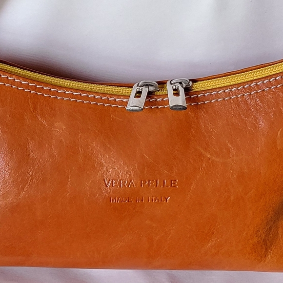 Vera Pelle Tan Leather Shoulder Bag - Picture 11 of 12